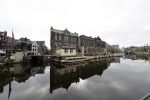 Amsterdam 26 april 2020
Amsterdam is uitgestorven in corona tijd. Bij het paleis op de Dam het Rijksmuseum de grachten de leidsestraat Leidseplein Rembrandtplein etc lopen bijna geen mensen.. Rederij Kooij ( rondvaartboten )