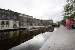 Amsterdam 26 april 2020
Amsterdam is uitgestorven in corona tijd. Bij het paleis op de Dam het Rijksmuseum de grachten de leidsestraat Leidseplein Rembrandtplein etc lopen bijna geen mensen.. Rederij Kooij ( rondvaartboten )