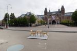 Amsterdam 26 april 2020
Amsterdam is uitgestorven in corona tijd. Bij het paleis op de Dam het Rijksmuseum de grachten de leidsestraat Leidseplein Rembrandtplein etc lopen bijna geen mensen.