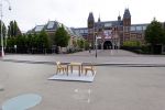 Amsterdam 26 april 2020
Amsterdam is uitgestorven in corona tijd. Bij het paleis op de Dam het Rijksmuseum de grachten de leidsestraat Leidseplein Rembrandtplein etc lopen bijna geen mensen.