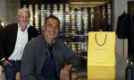 Amsterdam 20 april 2020
Ruud Gullit aan het winkelen bij the society shop .