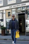 Amsterdam 20 april 2020
Ruud Gullit aan het winkelen bij the society shop .