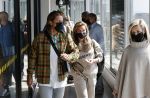 Schiphol en ibiza 23 en 24 april 2021
Andre Hazes gaat voor het eerst op vakantie met zijn nieuwe vriendin Sarah v Soelen . Ook de neef van zijn moeder Andy en zijn vrouw zijn erbij alsmede nog 2 stellen.