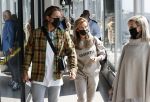 Schiphol en ibiza 23 en 24 april 2021
Andre Hazes gaat voor het eerst op vakantie met zijn nieuwe vriendin Sarah v Soelen . Ook de neef van zijn moeder Andy en zijn vrouw zijn erbij alsmede nog 2 stellen.