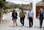 Schiphol en ibiza 23 en 24 april 2021
Andre Hazes gaat voor het eerst op vakantie met zijn nieuwe vriendin Sarah v Soelen . Ook de neef van zijn moeder Andy en zijn vrouw zijn erbij alsmede nog 2 stellen.