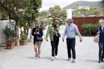 Schiphol en ibiza 23 en 24 april 2021
Andre Hazes gaat voor het eerst op vakantie met zijn nieuwe vriendin Sarah v Soelen . Ook de neef van zijn moeder Andy en zijn vrouw zijn erbij alsmede nog 2 stellen.