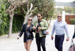 Schiphol en ibiza 23 en 24 april 2021
Andre Hazes gaat voor het eerst op vakantie met zijn nieuwe vriendin Sarah v Soelen . Ook de neef van zijn moeder Andy en zijn vrouw zijn erbij alsmede nog 2 stellen.