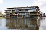 Rotterdam 7 mei 2021
Andre Hazes en zijn vriendin Sarah v Soelen hebben samen een appartement gekocht in dit prachtige complex aan het water . Het ligt dicht bij het huis waar Monique en Kleine andre wonen en dichtbij het huis van sarah haar ouders.