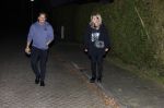 Bergschenhoek 13 maart 2021
Andre Hazes en Sarah v Soelen lopen buiten op straat.