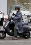 Amsterdam 8 mei 2021
Arthur Oger op zijn scooter