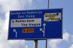 Rotterdam 7 mei 2021
Andre Hazes en zijn vriendin Sarah v Soelen hebben samen een appartement gekocht in dit prachtige complex aan het water . Het ligt dicht bij het huis waar Monique en Kleine andre wonen en dichtbij het huis van sarah haar ouders.