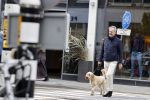 Amsterdam 5 mei 2021
Bert Kuizenga laat de hond van zijn dochter uit