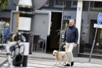 Amsterdam 5 mei 2021
Bert Kuizenga laat de hond van zijn dochter uit