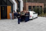 Laren 3 april 2021
Crematie van Bibian Mentel in crmatorium in Laren.
Haar man Edwin Spee en kinderen zijn aanwezig.