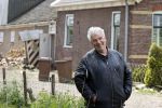 Broek en Waterland 20 mei 2021
Politie doet onderzoek naar de schietpartij/overval in Broek en Waterland . oa Karin Bloemen en boer Geet Jan v Meerveld wonen daar.