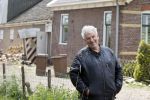Broek en Waterland 20 mei 2021
Politie doet onderzoek naar de schietpartij/overval in Broek en Waterland . oa Karin Bloemen en boer Geet Jan v Meerveld wonen daar.