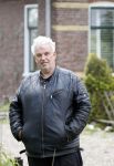 Broek en Waterland 20 mei 2021
Politie doet onderzoek naar de schietpartij/overval in Broek en Waterland . oa Karin Bloemen en boer Geet Jan v Meerveld wonen daar.