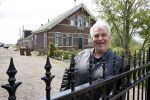 Broek en Waterland 20 mei 2021
Politie doet onderzoek naar de schietpartij/overval in Broek en Waterland . oa Karin Bloemen en boer Geet Jan v Meerveld wonen daar.