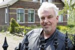 Broek en Waterland 20 mei 2021
Politie doet onderzoek naar de schietpartij/overval in Broek en Waterland . oa Karin Bloemen en boer Geet Jan v Meerveld wonen daar.