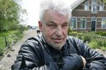 Broek en Waterland 20 mei 2021
Politie doet onderzoek naar de schietpartij/overval in Broek en Waterland . oa Karin Bloemen en boer Geet Jan v Meerveld wonen daar.