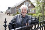Broek en Waterland 20 mei 2021
Politie doet onderzoek naar de schietpartij/overval in Broek en Waterland . oa Karin Bloemen en boer Geet Jan v Meerveld wonen daar.