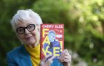 Bergen 12 mei 2021
Carry Slee met haar nieuwe boek FAKE!