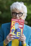 Bergen 12 mei 2021
Carry Slee met haar nieuwe boek FAKE!