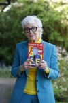 Bergen 12 mei 2021
Carry Slee met haar nieuwe boek FAKE!