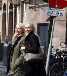 Amsterdam 13 april 2021
Denise Boekhoff met een vriendin in Amsterdam zuid