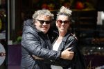 Amsterdam 12 mei 2021
Dirk Zeelenberg met zijn vrouw Suus in Amsterdam zuid