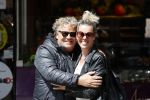Amsterdam 12 mei 2021
Dirk Zeelenberg met zijn vrouw Suus in Amsterdam zuid