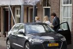 Weesp 12 mei 2021
Dominic Seldes kust zijn vrouw gedag