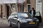 Weesp 12 mei 2021
Dominic Seldes kust zijn vrouw gedag
