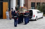 Laren 3 april 2021
Crematie van Bibian Mentel in crmatorium in Laren.
Haar man Edwin Spee en kinderen zijn aanwezig.