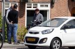 Amsterdam 1 mei 2021
Ferdinand Grapperhaus op zijn fiets in Amsterdam zuid. Hij helpt ook nog mensen waarvan het hondje overreden is door een fietser.