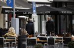 Amsterdam 6 mei 2021
Frank Rijkaard doet boodschappen in Amsterdam zuid