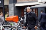Amsterdam 6 mei 2021
Frank Rijkaard doet boodschappen in Amsterdam zuid