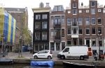 Amsterdam 21 april 2021
Frank sanders heeft zijn oude huis laten verbouwen tot meerdere appartementen . Ze staan nu te koop.