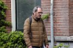 Amsterdam 1 mei 2021
Gijs Scholten v Asschat wandelend in Amsterdam zuid