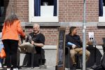Amsterdam 12 mei 2021
Gordon met zijn hondje Toto op terras bij Blushing in Amsterdam . Patrick zijn beste vriend. en steun en toeverlaat zit rechts naast hem