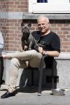 Amsterdam 12 mei 2021
Gordon met zijn hondje Toto op terras bij Blushing in Amsterdam .