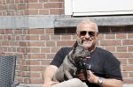 Amsterdam 12 mei 2021
Gordon met zijn hondje Toto op terras bij Blushing in Amsterdam .