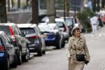 Amsterdam 3 mei 2021
Hedy d Ancona wandelend op straat in het centrum van Amsterdam