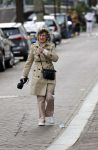 Amsterdam 3 mei 2021
Hedy d Ancona wandelend op straat in het centrum van Amsterdam