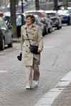 Amsterdam 3 mei 2021
Hedy d Ancona wandelend op straat in het centrum van Amsterdam