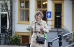 Amsterdam 3 mei 2021
Hedy d Ancona wandelend op straat in het centrum van Amsterdam