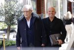 Amsterdam 12 mei 2021
Jaap v Zweden aan het winkelen met zijn vader