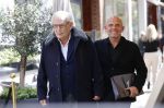 Amsterdam 12 mei 2021
Jaap v Zweden aan het winkelen met zijn vader