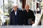 Amsterdam 12 mei 2021
Jaap v Zweden aan het winkelen met zijn vader