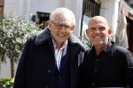 Amsterdam 12 mei 2021
Jaap v Zweden aan het winkelen met zijn vader